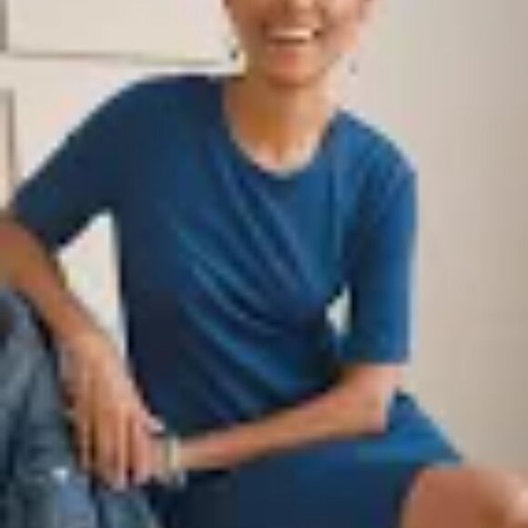 Chicos Ponte T-Shirt Dress Stretchy, pockets + elbow length sleeves size 0 = 4/6 - Picture 6 of 8